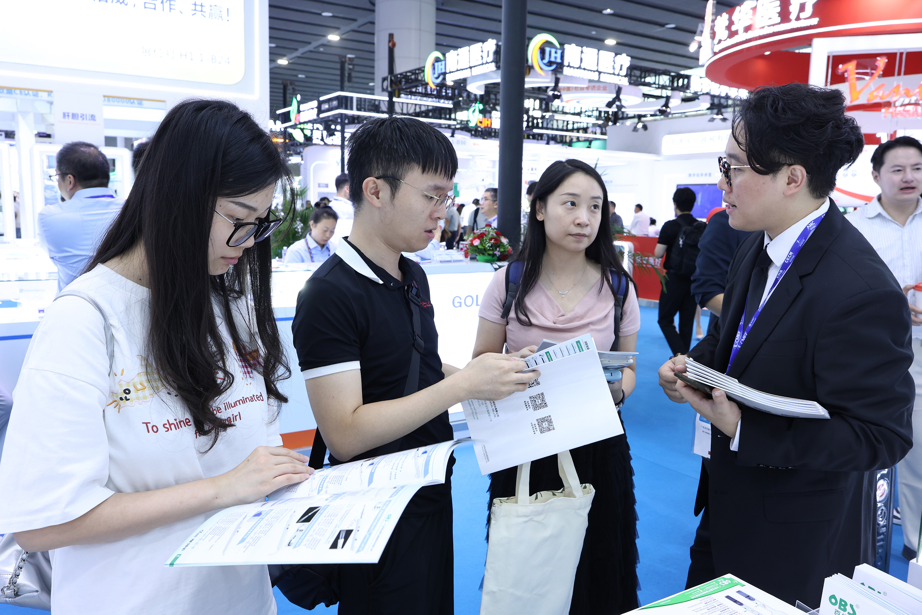 5-251114145K9108.jpg 5-251114145K9108.jpg