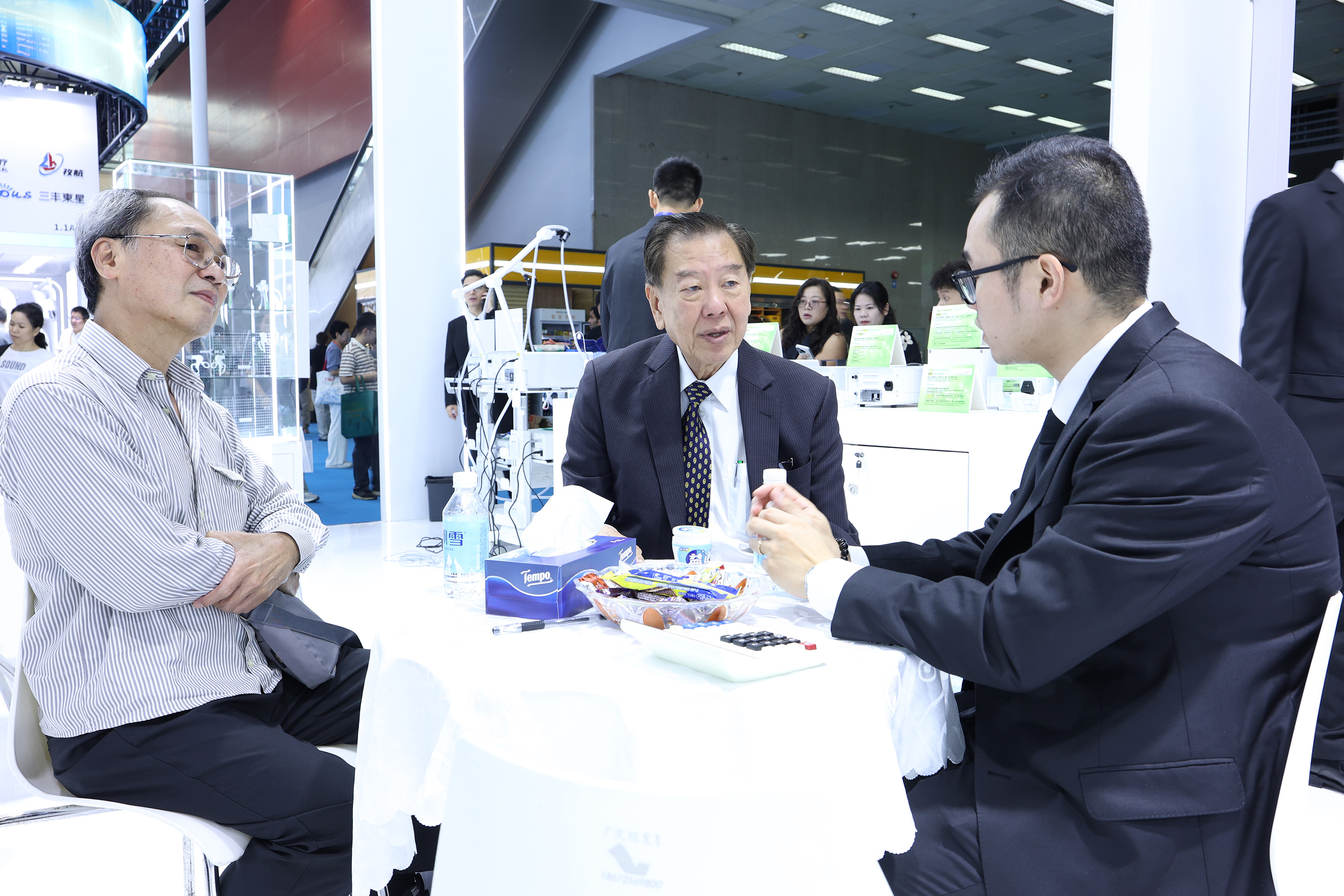 5-25111415100O53.jpg 5-25111415100O53.jpg